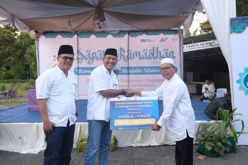Pasar Murah dan Santunan Anak Yatim Warnai Safari Ramadhan PTPN 1 Regional 1