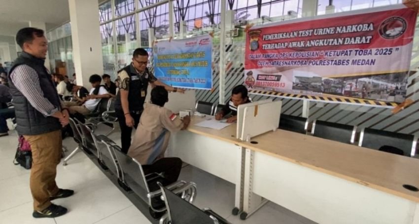 Jelang Mudik Lebaran, Satres Narkoba Polrestabes Medan Tes Urine Sopir dan Masinis di Tiga Lokasi