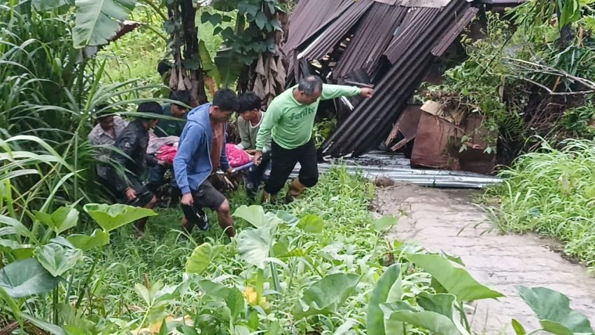 Dampak Gempa  Taput, Suami Istri Tertimpa Longsor satu Tewas - Sejumlah Fasilitas Umum dan Rumah Rusak