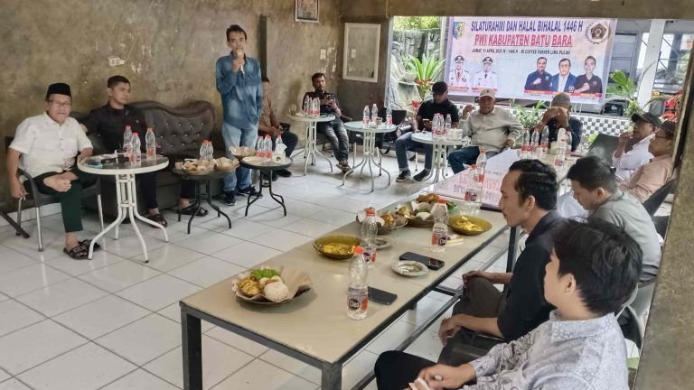 Dihadiri Kadis Kominfo, PWI Batu Bara Gelar Halal Bihalal Idul Fitri 1446 H Tahun 2025