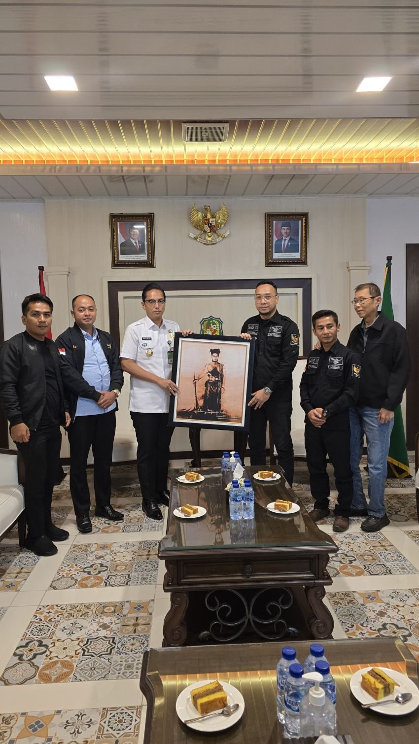 Audiensi dengan Walikota Medan, AMS XII Minta Sekolah Tanamkan Nilai Kepahlawanan dengan Pasang Foto Pahlawan di Kelas
