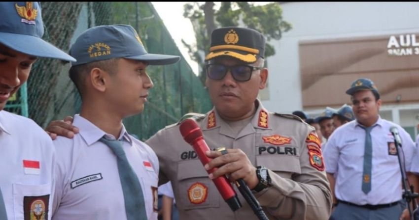 Kapolrestabes Medan Ajak Pelajar Tolak Geng Motor dan Bijak Gunakan Medsos Menuju Indonesia Emas 2045