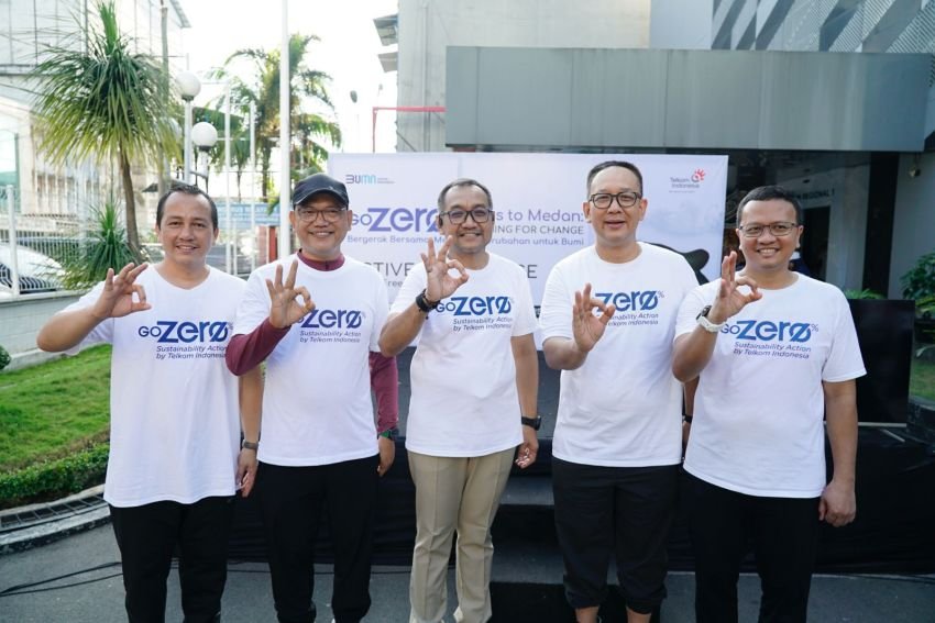 Telkom Gelar Aksi Jalan Santai Sambil Pilah Sampah Plastik GoZero% Goes to Medan*