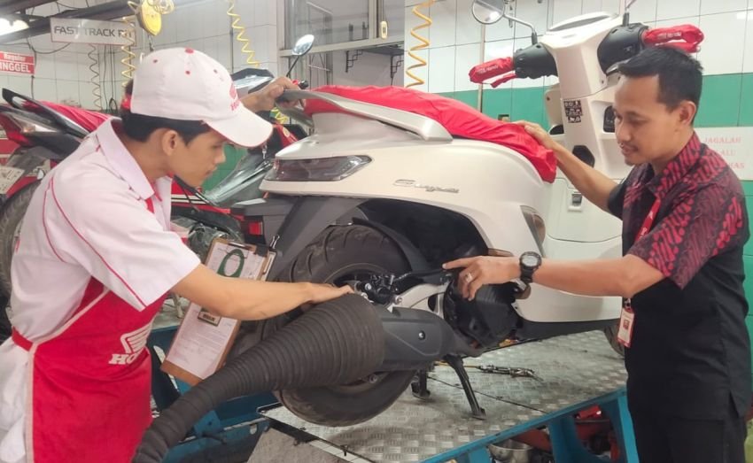 Rawat Motor Kesayangan, Program Istimewa AHASS Manjakan Kartini Sumut