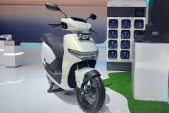 Simpel, Ini Tips Meninggalkan Motor Listrik Saat Mudik