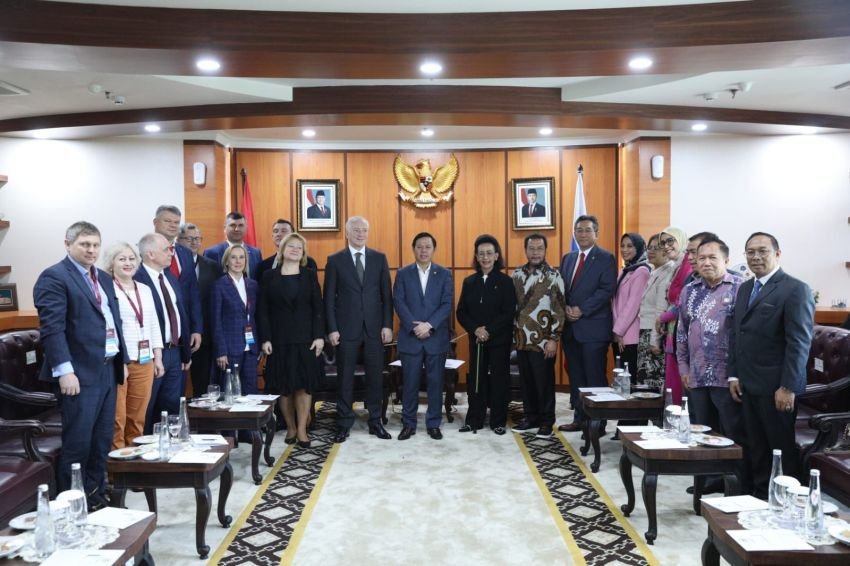DPD RI Terima Kunjungan Delegasi Gubernur Tomsk, Federasi Rusia
