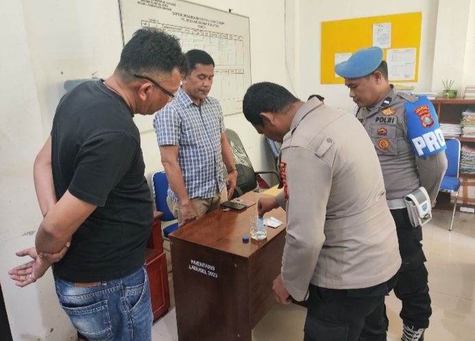 Oknum Polres Labusel Dituduh Pesta Narkoba, Test Urine Negatif