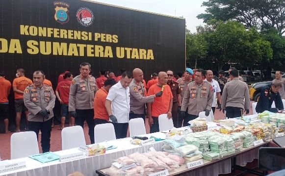 Bandar Narkoba Ismail Nasution Ngaku Uang Penjualan Untuk Modifikasi Ruko jadi Tempat Transaksi