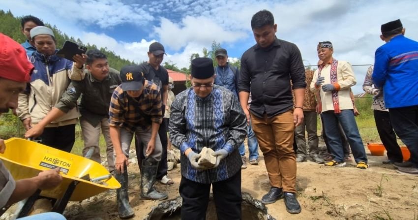 Peletakkan Batu Pertama Pembangunan Masjid Haji Muhammad Said Saggaf dan Penyerahan Ikrar Wakaf