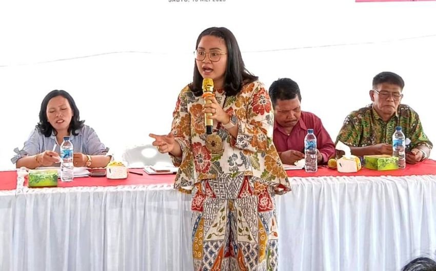 Warga Pekan Labuhan Keluhkan Sampah di Sungai, Margaret MS Minta Perhatian Pemko Medan