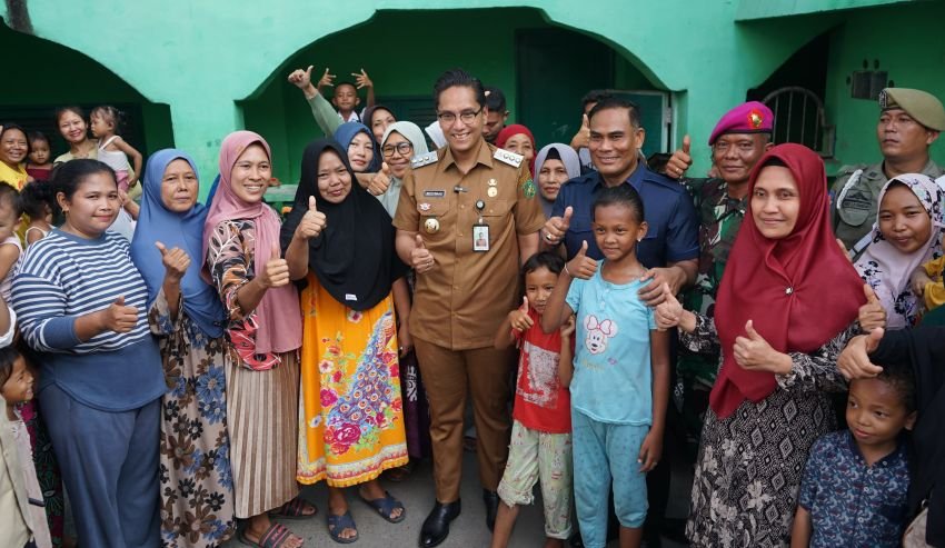 Warga Keluhkan Masalah Air Bersih, Rico Waas Minta PDAM Tirtanadi Segera Lakukan Penambahan Debit Air