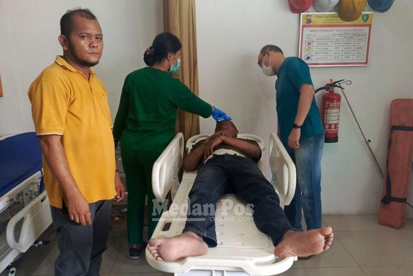 Masuk ke Pekarangan Rumah, Warga Tembung Kepergok Hendak Curi Motor Bonyok Dibantai Massa