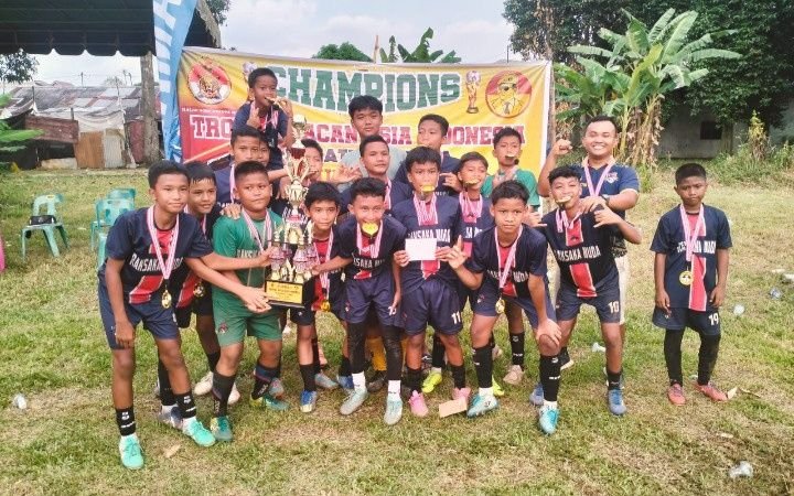TIM SSB Raksaka Muda Juara Turnamen Sepak Bola Macan Asia U-12/13