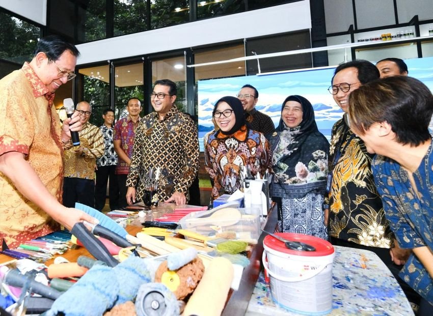 Sambut Kemenekraf di Cikeas Art Gallery, SBY Jelaskan Karya Lukisan, Musik, Puisi Hingga Novel