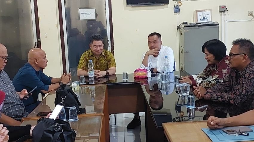 Humas Polda Silaturahmi ke PWI Sumut, Farianda: "Saat Liputan PWI selalu Kedepankan Etika"