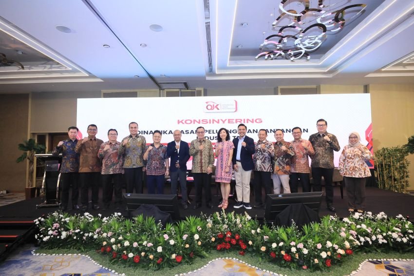 OJK Dorong Penguatan Pembiayaan dan Ekosistem Industri Tekstil & Produk Tekstil Nasional