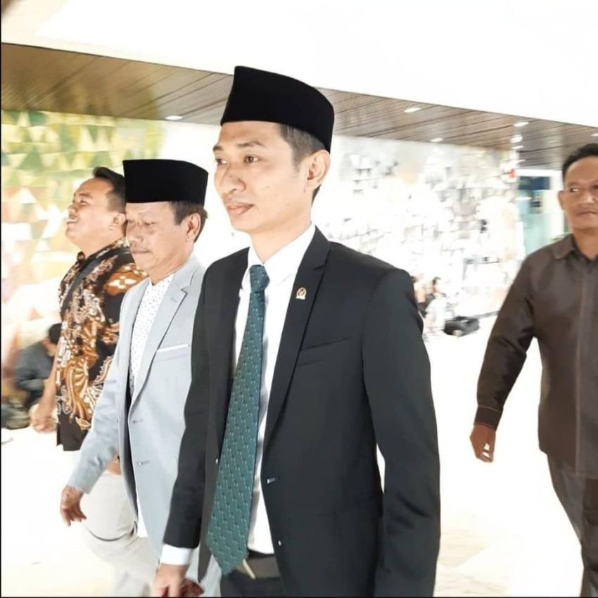 Anggota DPR RI Kehilangan Putra Terbaik KH Alamuddin Dimyati Rois