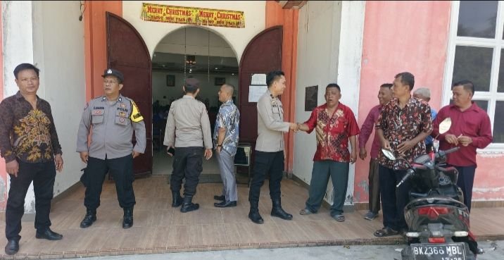 Patroli Minggu Kasih Polsek Tanjung Beringin: Wujud Pelayanan Polri dan Komitmen Jaga Keamanan Ibadah