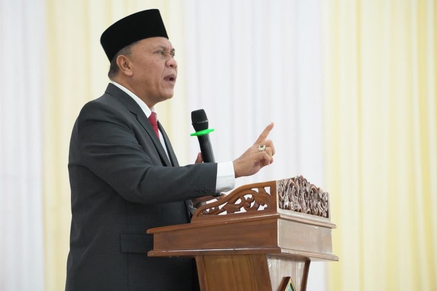 Serahkan SK CPNS, Kakanwil Kemenagsu : Jaga Nama Baik Kementerian Agama