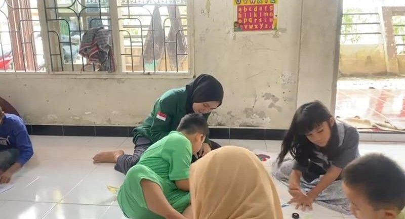 Mahasiswi Kesejahteraan Sosial FISIP USU Melaksanakan Kegiatan Untuk Membantu Meningkatkan Minat Belajar dan Peningkatan Krestifitas Pada Anak