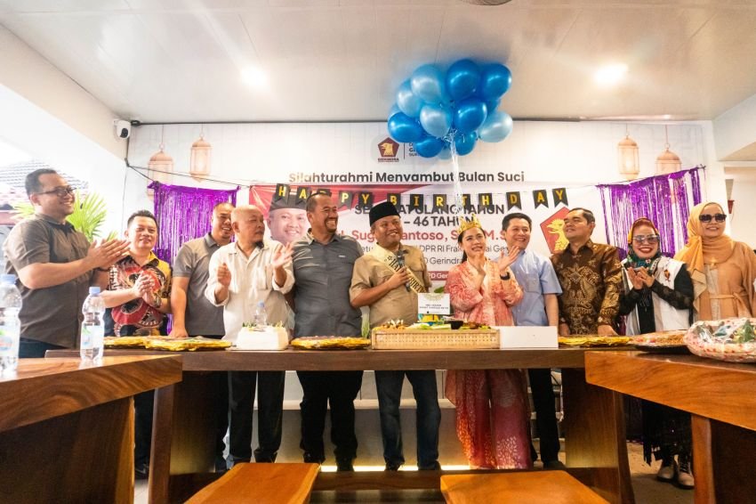 Penuh Kejutan, HUT ke-46 Sugiat Santoso Dirayakan Meriah di Kantor DPD Gerindra Sumut