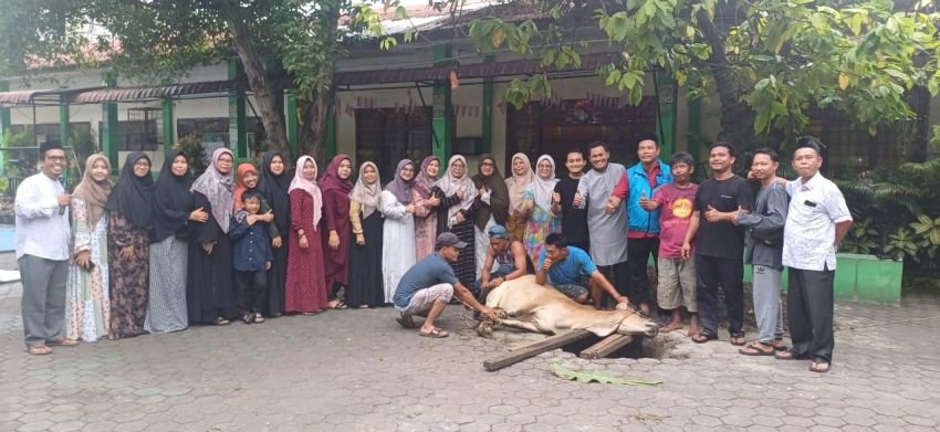 MIN 1 Kota Medan Sembelih Hewan Qurban, Wujud Kebersamaan di Hari Raya Iduladha 1446 H