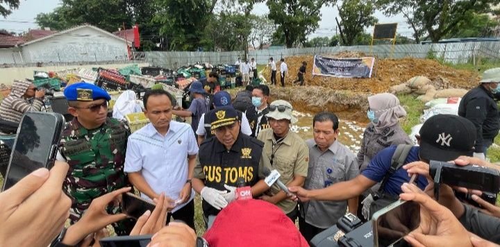 Tangkapan Dan Pemusnahan Mangga Asal Malaysia