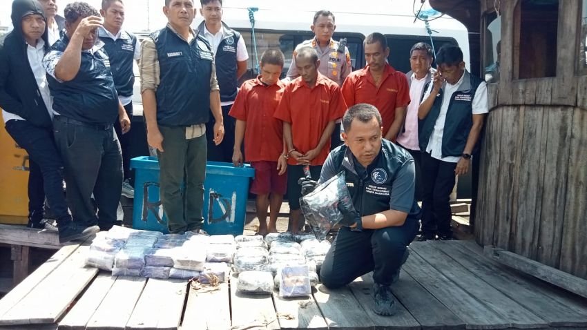 Polisi Buru Gempar Selamat Alias Gompar Pengendali Masuknya Narkoba Malaysia ke Perairan Sumut