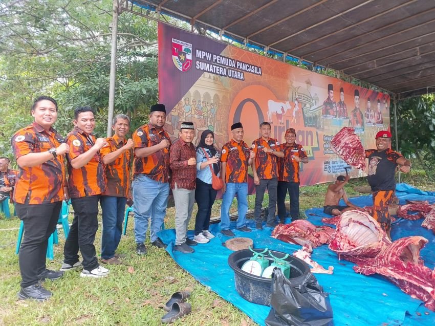 Pemuda Pancasila Sumut Kurban Tujuh Sapi dan Dua Kambing untuk Warga Kurang Mampu