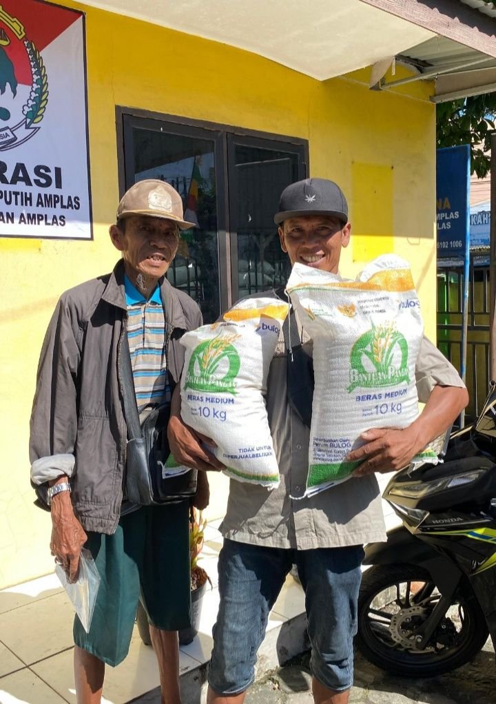Perum Bulog Kanwil Sumut Telah Salurkan Bantuan Pangan Gratis Hingga 280 Ton