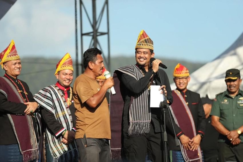 Gubsu Bersama Kahiyang Ayu Hadiri Hari Jadi Kabupaten Pakpak Bharat Ke-22 Tahun