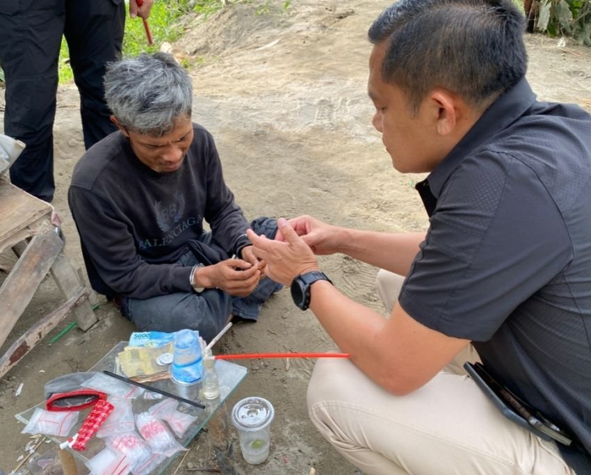 Lagi, Polrestabes Medan Gerebek Lembah Sunggal, Barak Narkoba Dibakar,  Bandar Diangkut