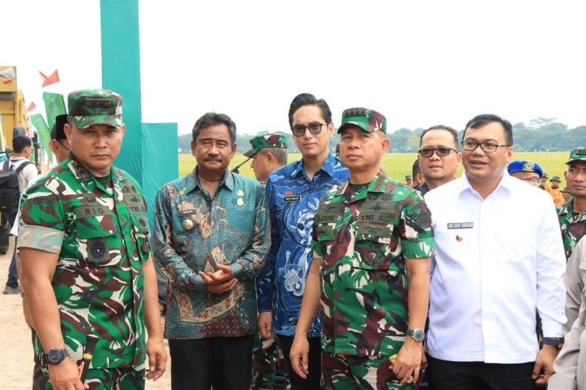 Wali Kota Binjai Hadiri Panen Raya Padi Kodam I/Bukit Barisan di Deli Serdang