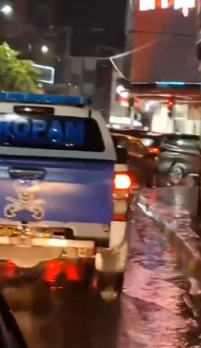 Viral !! Mobil Propam Tapsel Tabrak Lari Kenderaan, Dibawa Muda-Mudi