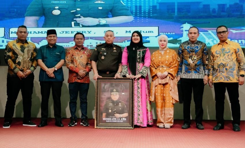 Pisah Sambut Kajari DS, Jefry dan Zakky Saling Flashback Persahabatan