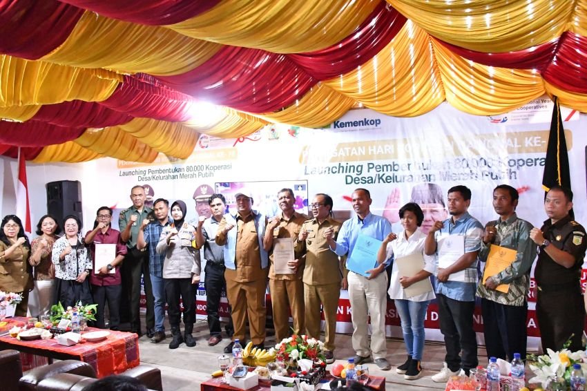 Presiden Launching KDMP Secara Nasional, Vandiko Minta Seluruh Koperasi di Samosir Segera Beroperasi