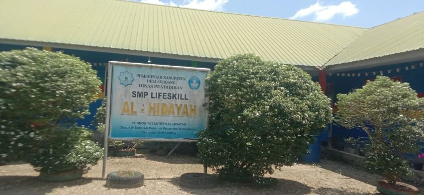 Izin Operasional  SMP LIFESKILL Al Hidayah Binaan BNPT dan Densus 88 Mabes Polri Sudah 3 Tahun Tidak Dikeluarkan Dinas Pendidikan Deli Serdan