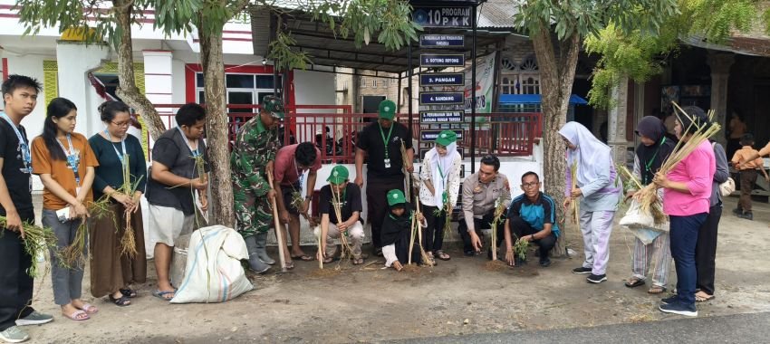 Sinergi TNI-POLRI dan Pemerintah Perkuat Kesehatan Masyarakat Tanjung Beringin Sergai  Sergai, &ndash; Semangat kebersamaan dan pelayanan kepada masyarakat