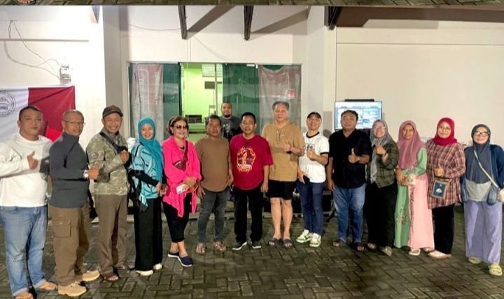 Warga Komplek Bulog Sumut Gelar Malam Keakraban