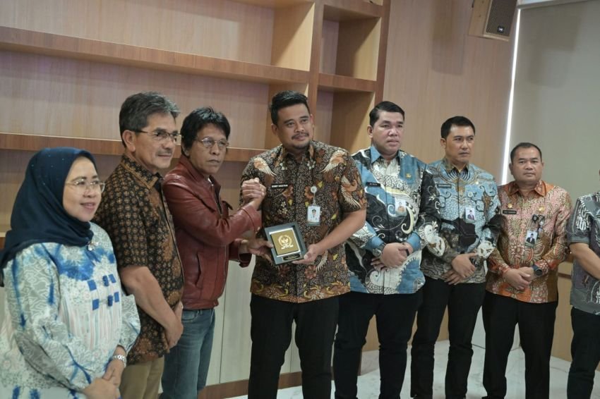 Terima BAM DPR RI Bobby Sebut Perjuangkan Danau Toba Jadi KEK