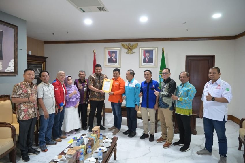 Gubsu Bobby Tampung Aspirasi Serikat Pekerja Bahas Kesejahteraan Buruh