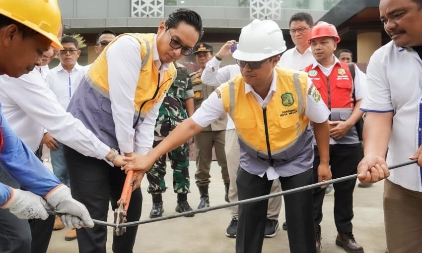 Rico Waas Gencarkan Penanaman Kabel Bawah Tanah