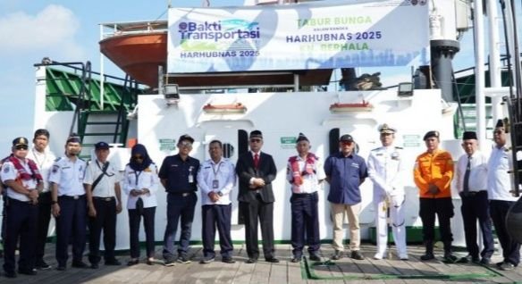 Pelindo Regional 1 Hadiri Tabur Bunga Harhubnas 2025 di Belawan