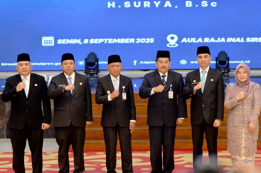 Wagubsu Lantik Pejabat Eselon II dan Administrator