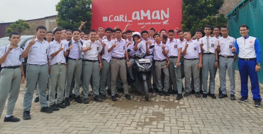 Honda Gaungkan Semangat Cari Aman di SMKN 2 Medan