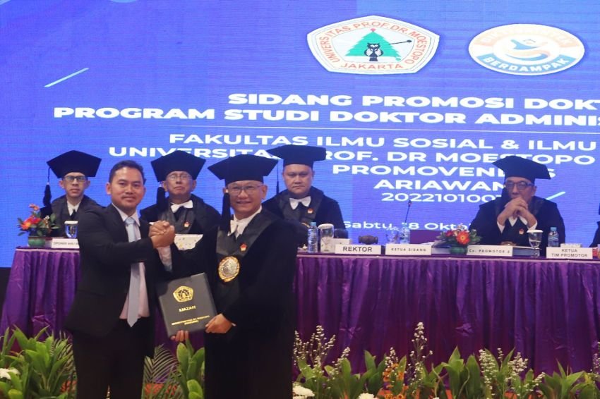 Ketua KWP Ariawan Raih Gelar Doktor Adminstrasi Publik di Univ Prof Dr Moestopo Beragama