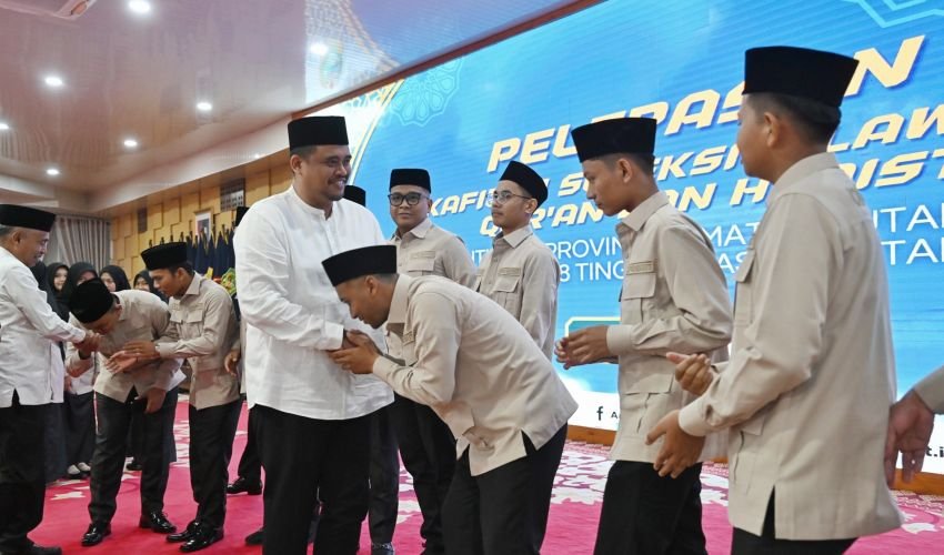Bobby Nasution Lepas Kafilah STQH ke Kendari, Harapkan Raih Prestasi dan Berkah untuk Sumut