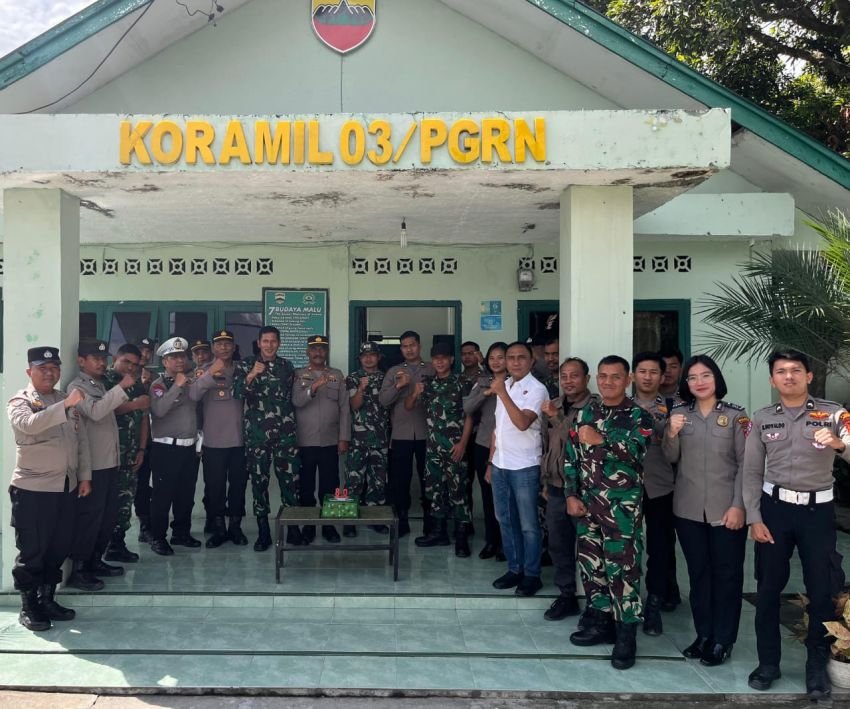 Sinergitas TNI - Polri, Polres Samosir Rayakan HUT TNI ke -80 di Makoramil 03 Pangururan