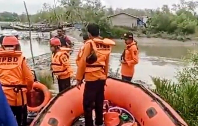 Diterjang Angin Kencang, Seorang Nelayan Hilang di Perairan Batu Bara