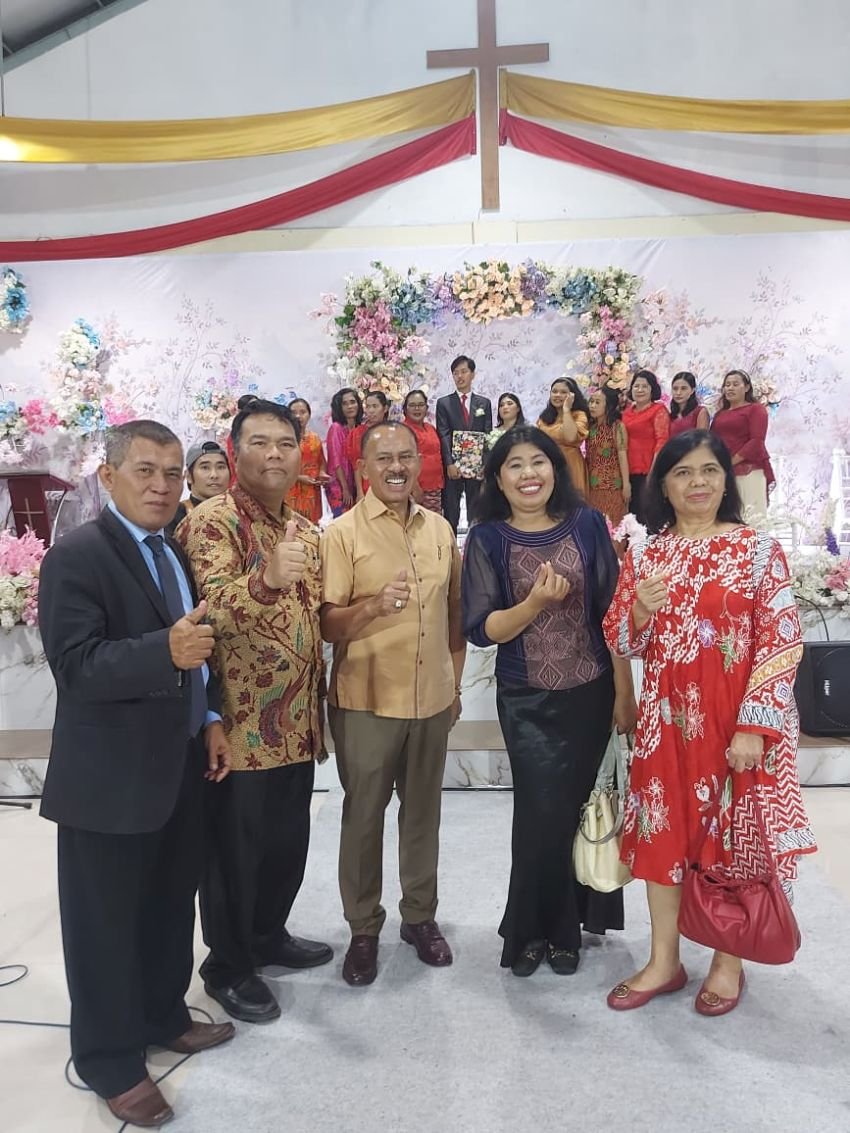 Serap Aspirasi dan Pererat Hubungan, Anggota DPR RI Maruli Siahaan Hadiri Pesta Pernikahan Pemilihnya
